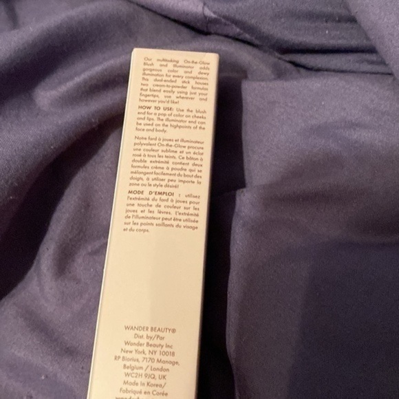 Wander Beauty on the glow blush and illuminator - Picture 3 of 5